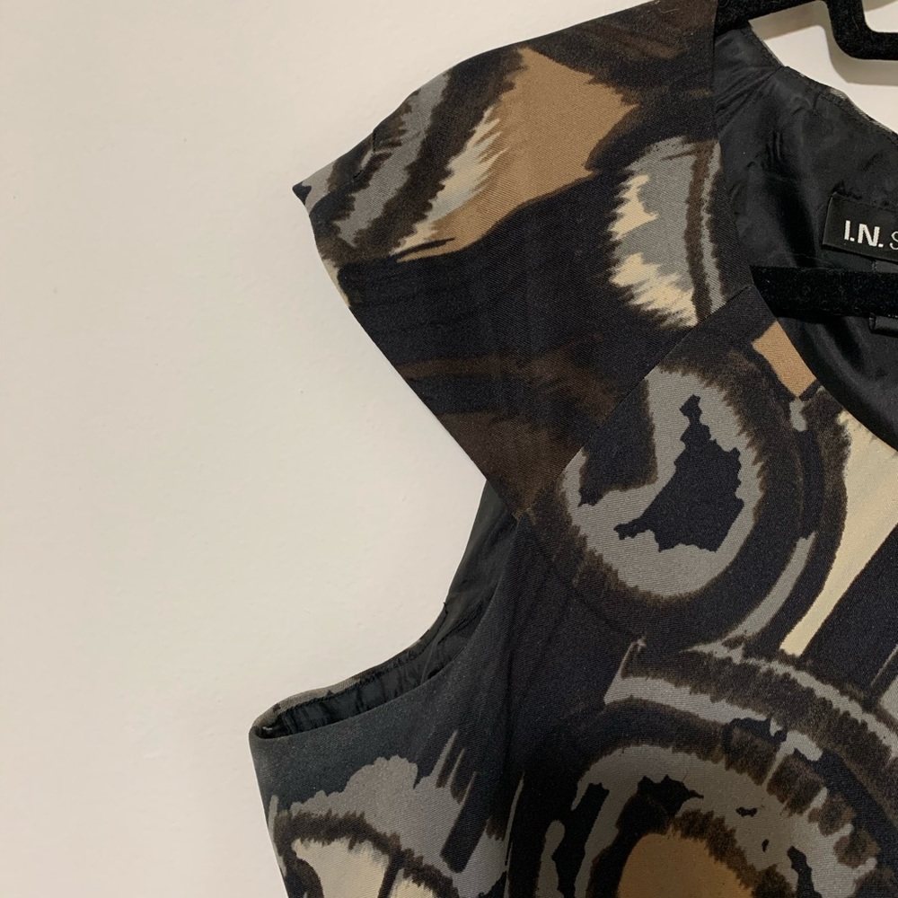 Pattern dress - Picture 4 of 5